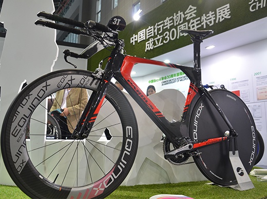 2015年TT计时车荣获上海国际自行车展创新金奖